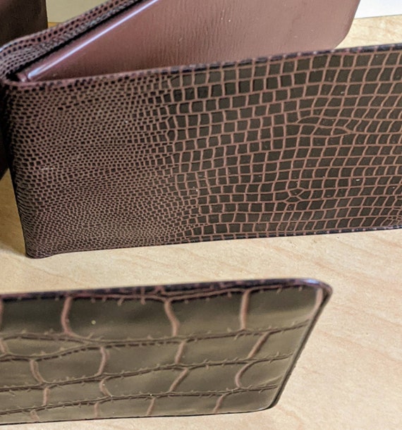 Vegan Leather Wallet Bi-fold Brown lizard look fo… - image 9