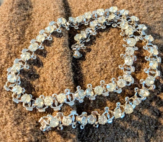 Ridiculously Ritzy Rhinestones vintage Necklace