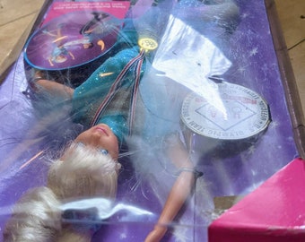 1997 Olympic Skater Barbie Mattel Nagano 1998 Tara Lipinski