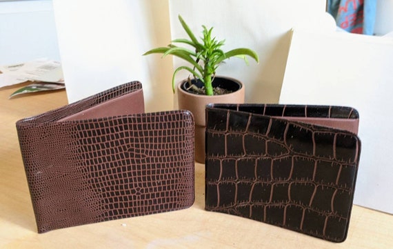 Vegan Leather Wallet Bi-fold Brown lizard look fo… - image 1