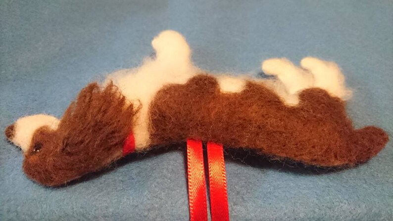 Needlefelted Springer/Cocker Spaniel hanging dog ornament with hand embroidered detail. Filled with wool from my organically certified flock image 6