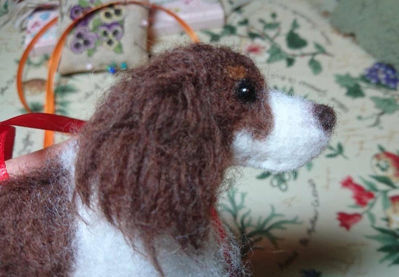 Needlefelted Springer/Cocker Spaniel hanging dog ornament with hand embroidered detail. Filled with wool from my organically certified flock image 2