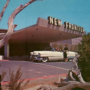 NV Las Vegas, Nevada ; Hôtel New Frontier ; Cadillac des années 50 : carte postale vintage ; Publicité souvenir originale « Chrome » non utilisée