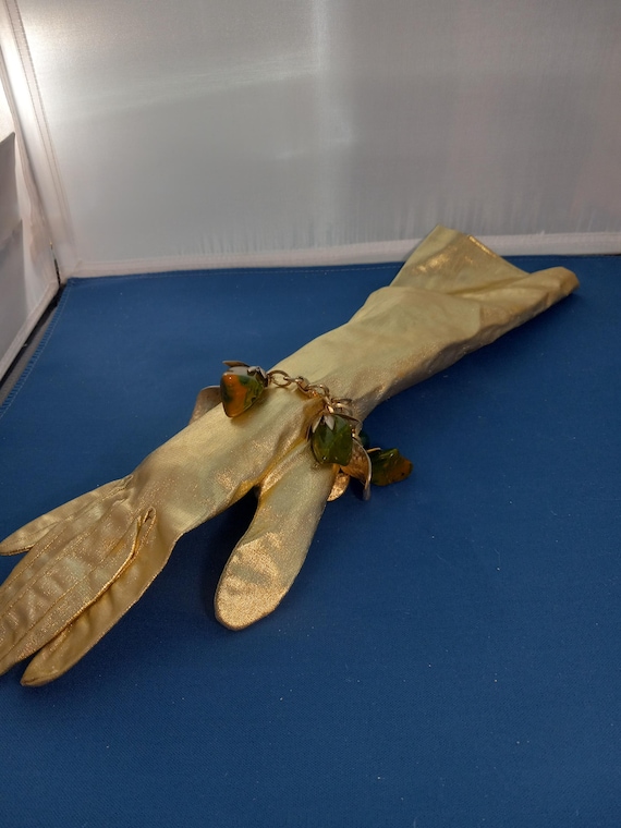 Original Bakelite Charm Bracelet - image 1