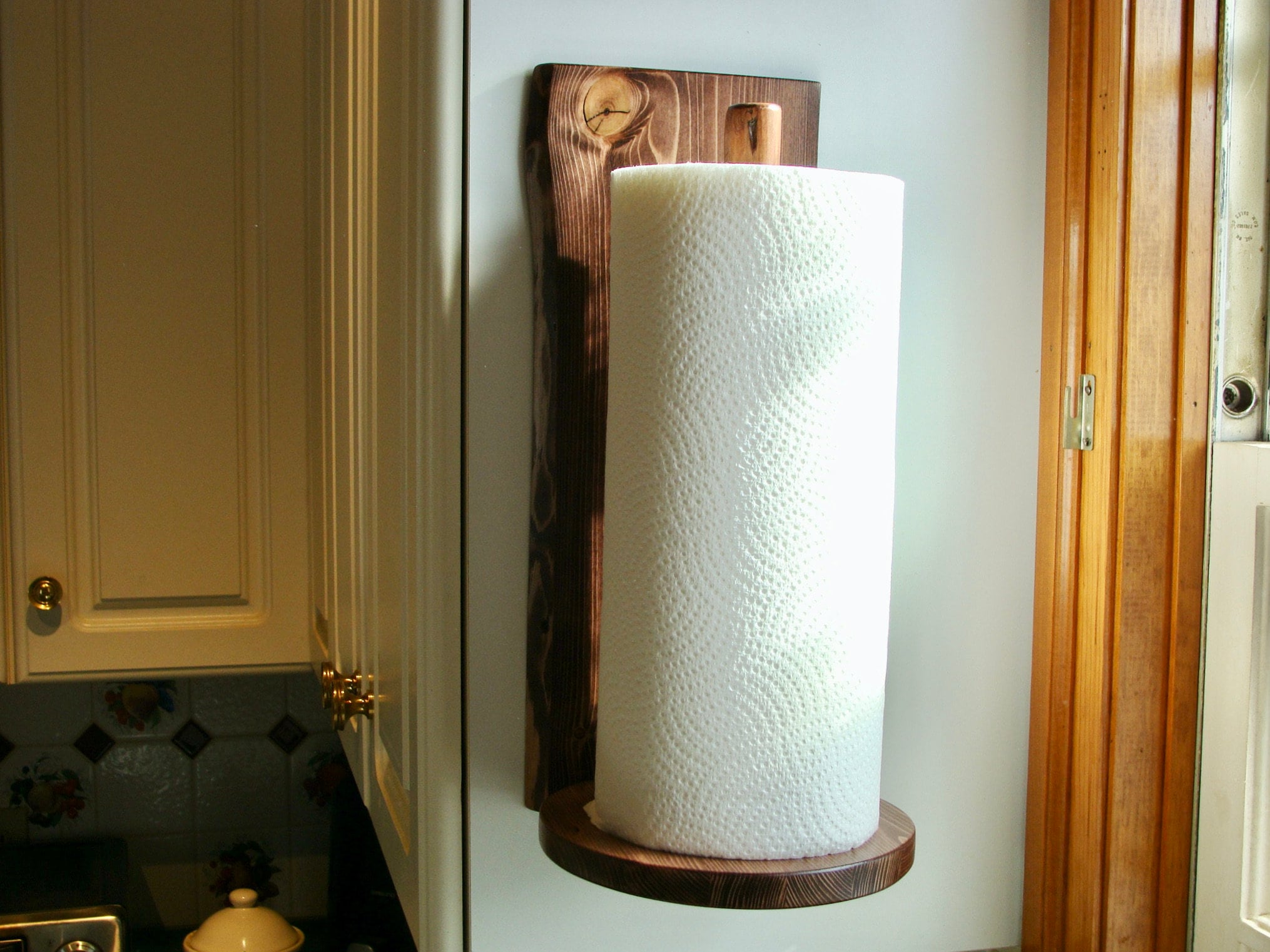 Early American-Vertical mount wood paper towel holder