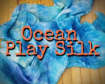 Ozean Spielseide. Gefärbte Spielseide nach Waldorfart. Natürliche Spielzeug offene Ende spielen, Dress Up. Waldorf, Montessori. Blau Türkis Aqua Tie Dye