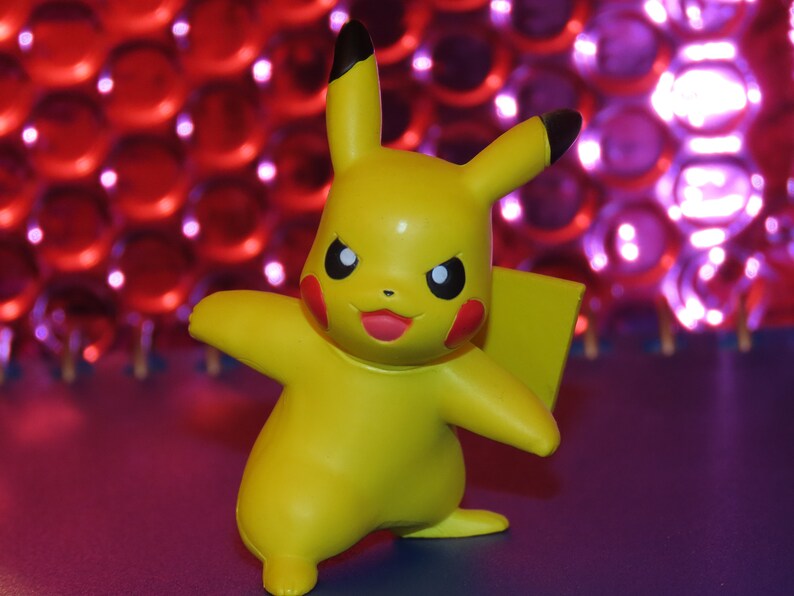 Pikachu Pokemon Figurine