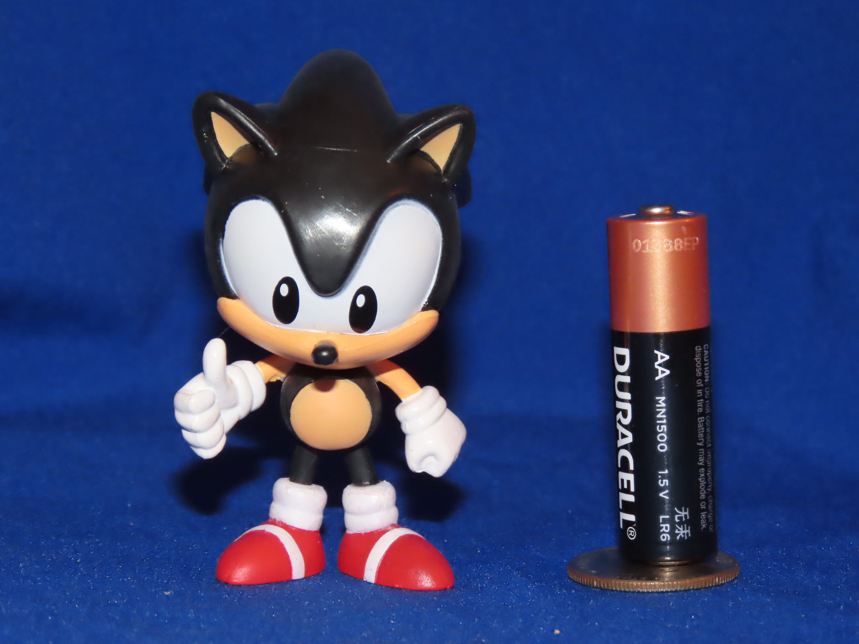 Shadow sonic the Hedgehog Figure or Christmas Ornament -  Denmark