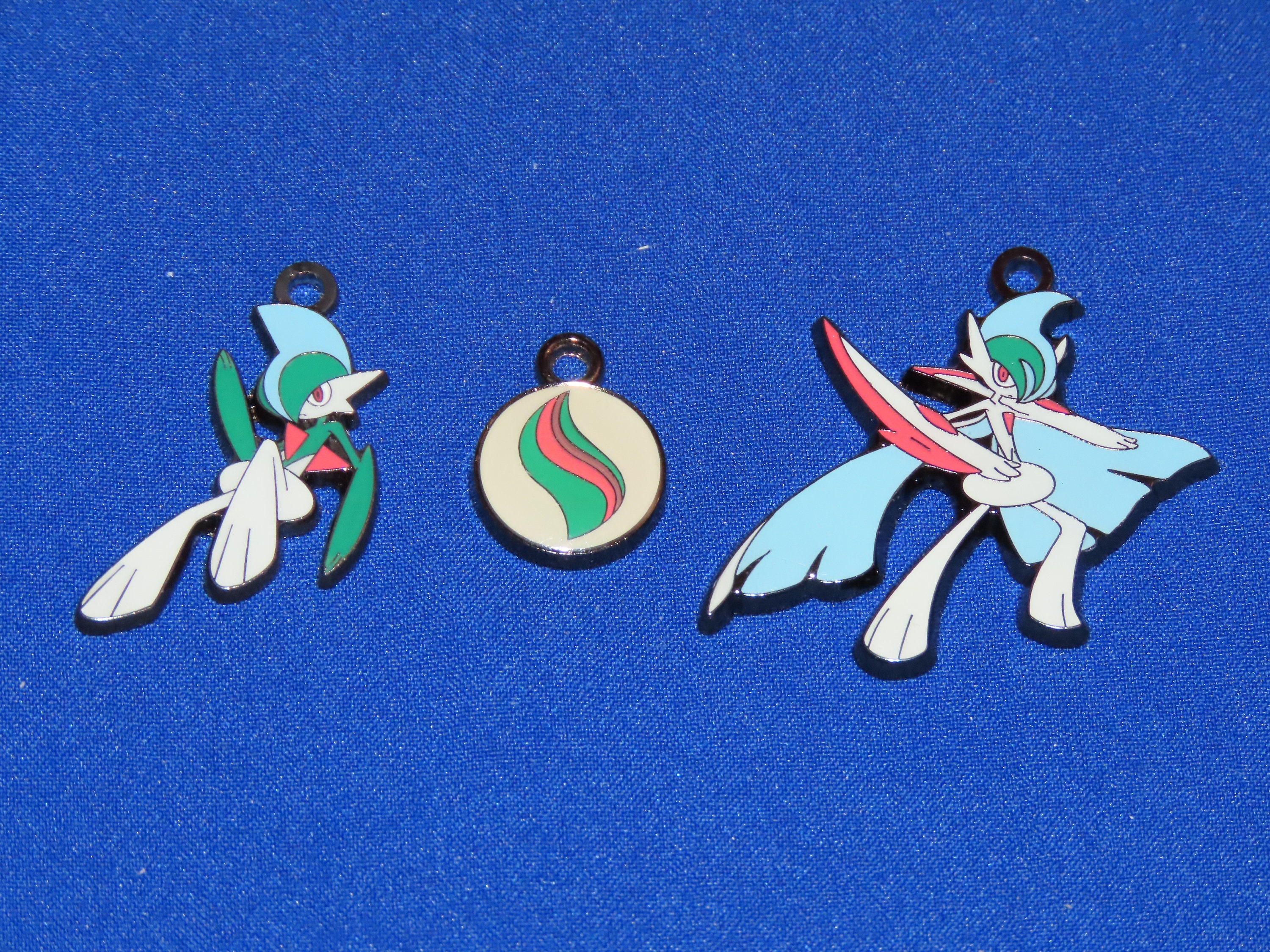 Ralts : Gardevoir - Pokemon Evolution Enamel Pin – Shinnoyume