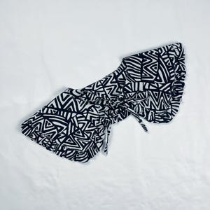 Black & White Patterned Detachable Ruffle Peter Pan Collar, Removeable Bib Collar, Patterned Print Cotton Removeable Collar, Ruffle Collar