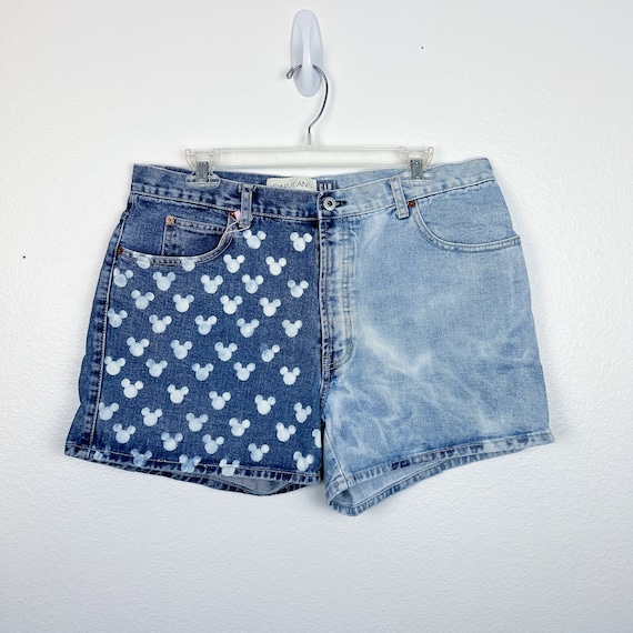 ツートンミッキーマウスデニムショートパンツ - ブリーチ加工の水玉