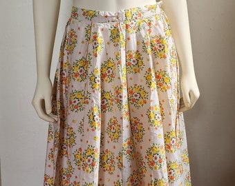 Late 50s Early 60s Orange and Yellow Floral Circle Skirt – Small