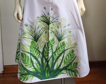 1960s Tropical Green and White Floral A-Line Skirt – Medium