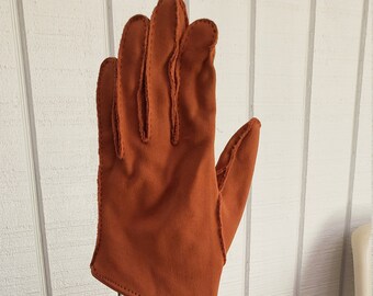Midcentury Soft Brown Cotton Gloves with Accent Stitching by Parisdoe