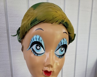 Midcentury Jewel Green Velvet Hat with Feathers