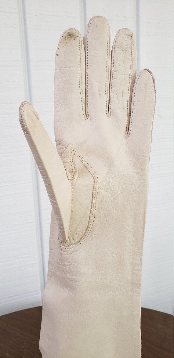 Midcentury Off White Leather Kid Gloves by Grando… - image 3