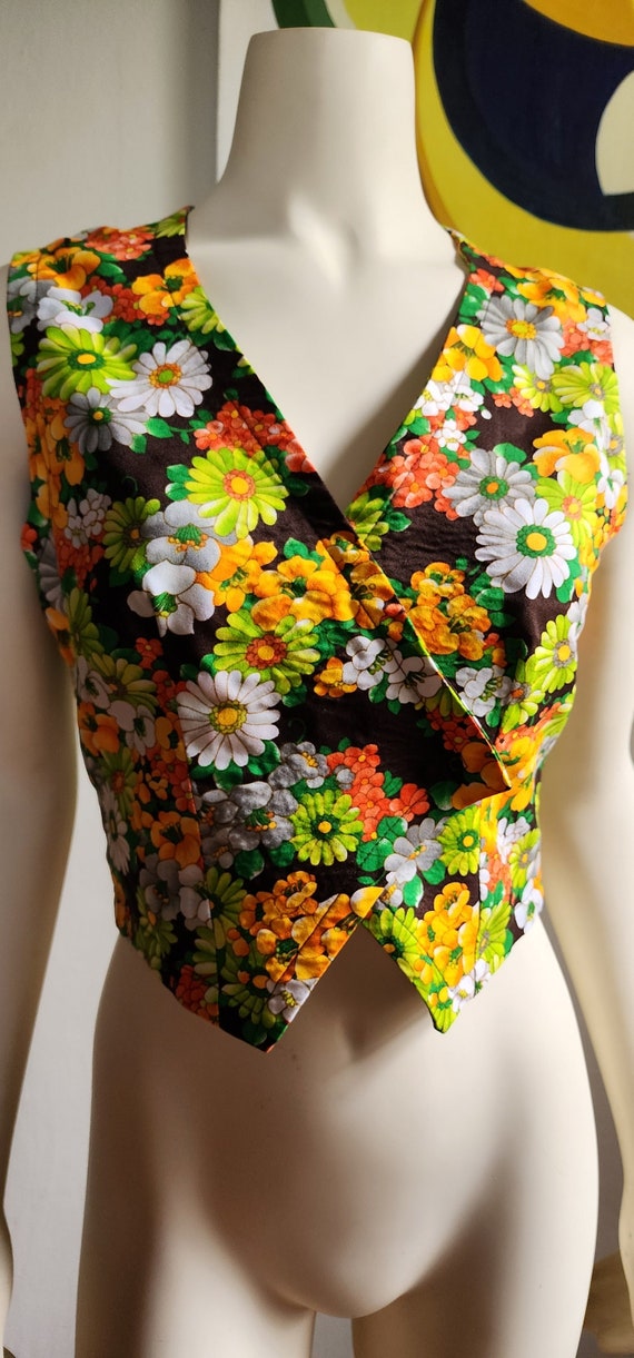 1960s 1970s Cropped Vest with Snaps – Handmade – M