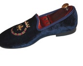 Smythe and Digby Men's Hand made Prince Albert Smoking Slipper Leather Velvet Loafer Navy Kings Crest