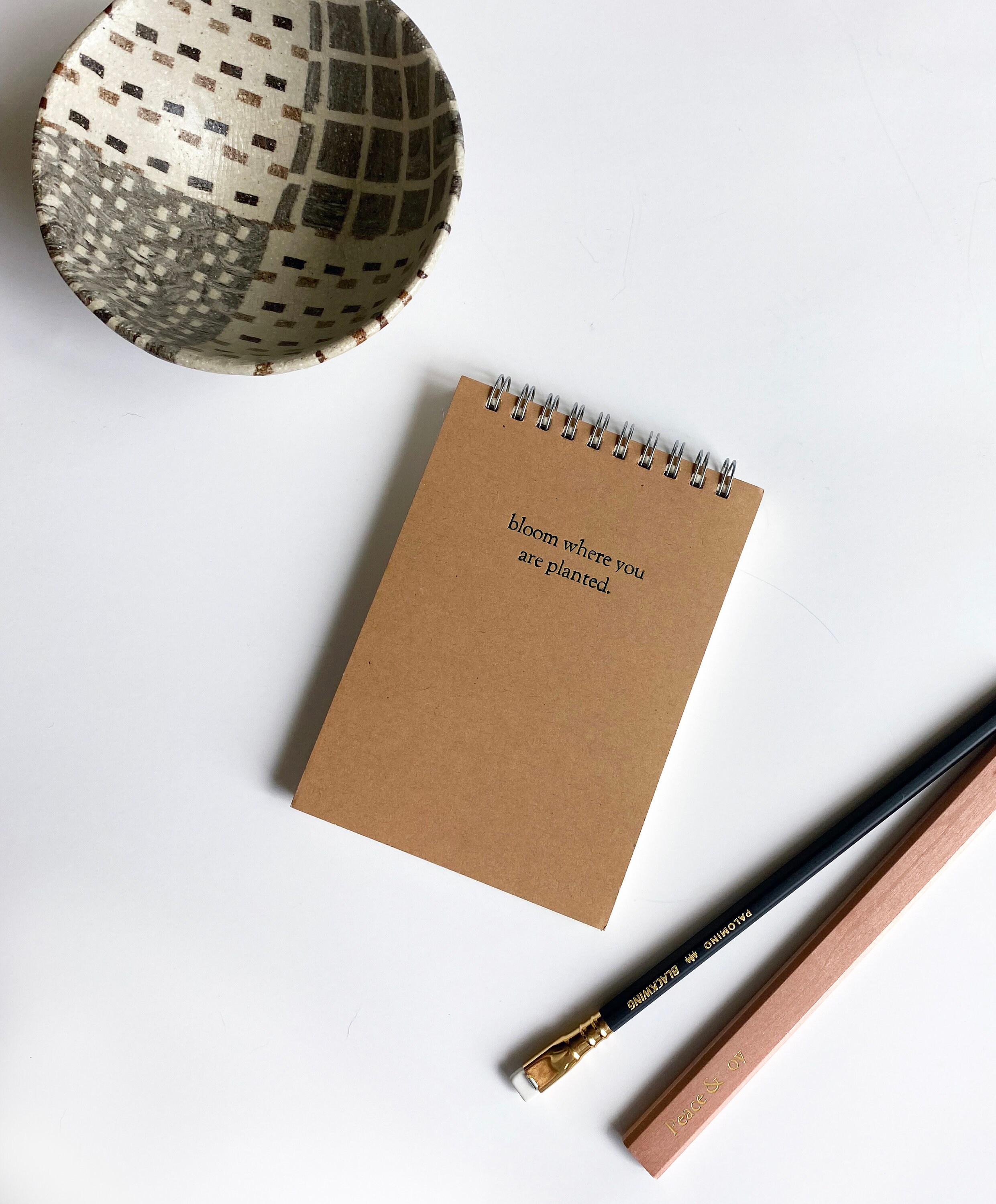 Mini Blank Notebooks, Small Pocket Notepads Memo Notepad Bulk each Journals  for Traveler Kids Students School Office Supplies - brown 