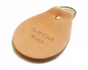 Llavero personalizado de cuero genuino. Colgante para bolso o cartera grabado y personalizado. Llavero con texto personalizado. Llavero con relieve. Regalo ideal para un recién graduado.