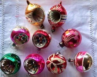 Gorgeous Vintage Hand-Decorated Hand-Painted Glass Christmas Baubles Mid-Size, Great Vintage Condition,  Round, Convex, Teardrop, Glittered.
