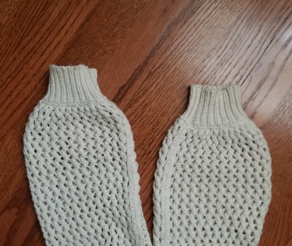 70s // Crochet sweater