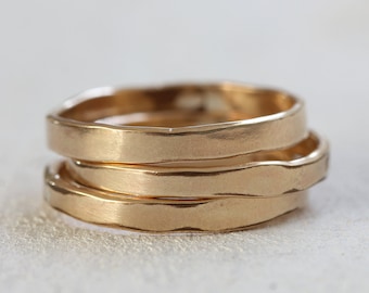 Wedding ring 14k gold wedding band organic shaped ring