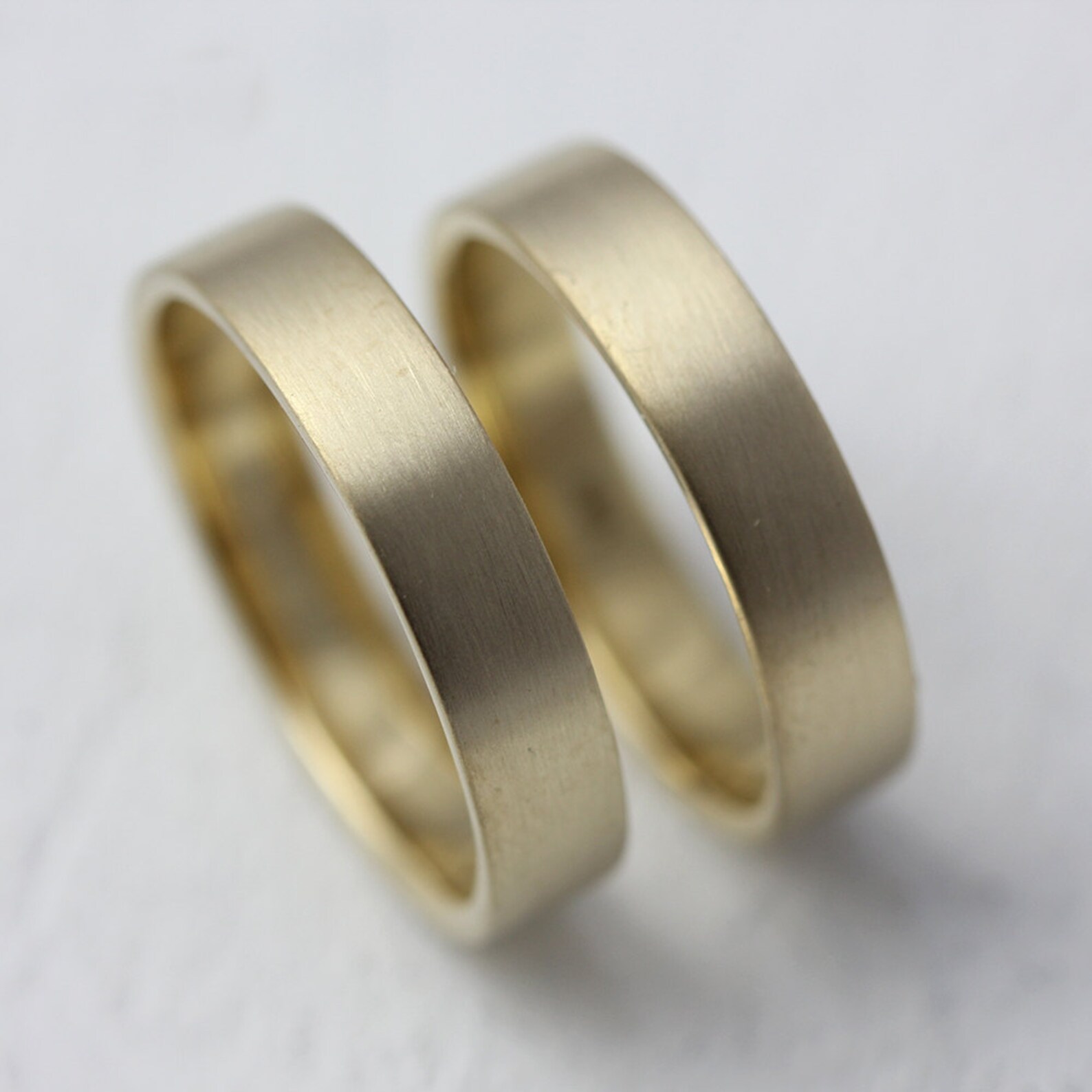 18k Gold Flat Wedding Band Eco Friendly Gold - Etsy 18k Gold Flat Wedding Band Eco Friendly Gold - Etsy