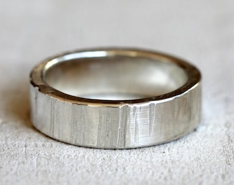 Men's tree bark wedding band