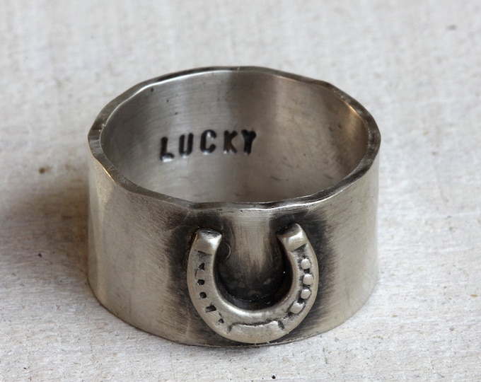 Lucky horseshoe ring