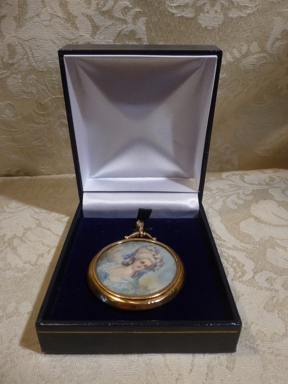 Antique Portrait Miniature 9ct Gold Locket UK Hal… - image 10