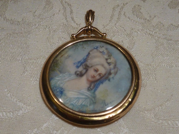 Antique Portrait Miniature 9ct Gold Locket UK Hal… - image 2