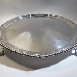 Plateau en argent massif 12 oz, poinçon britannique 1933, 20 cm (8 po.) de diamètre
