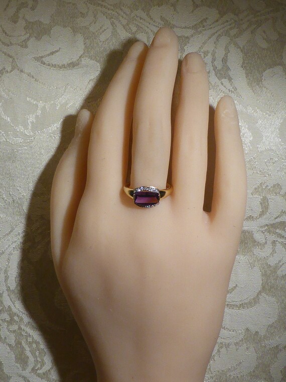 Vintage 18ct Gold Amethyst Baguette Diamond Ring … - image 3