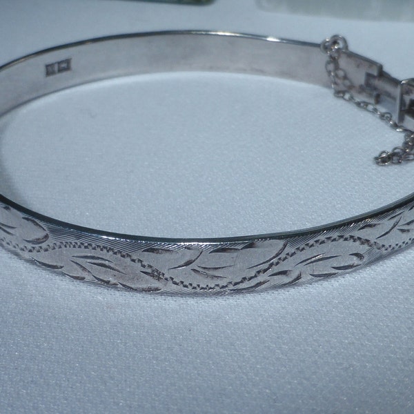 Vintage Solid Silver Cuff Bracelet Hinged Opening with Safety Chain UK Hallmark 1972 Foliate Engraved in Gift Box