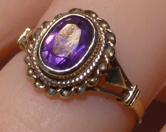 9ct Gold Amethyst Ring UK Hallmark 1987 Size L 1/2 Boxed
