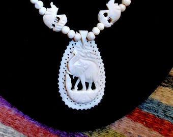 Trunk-up Lucky Elephant Ivory Color Necklace - Etsy display picture 3