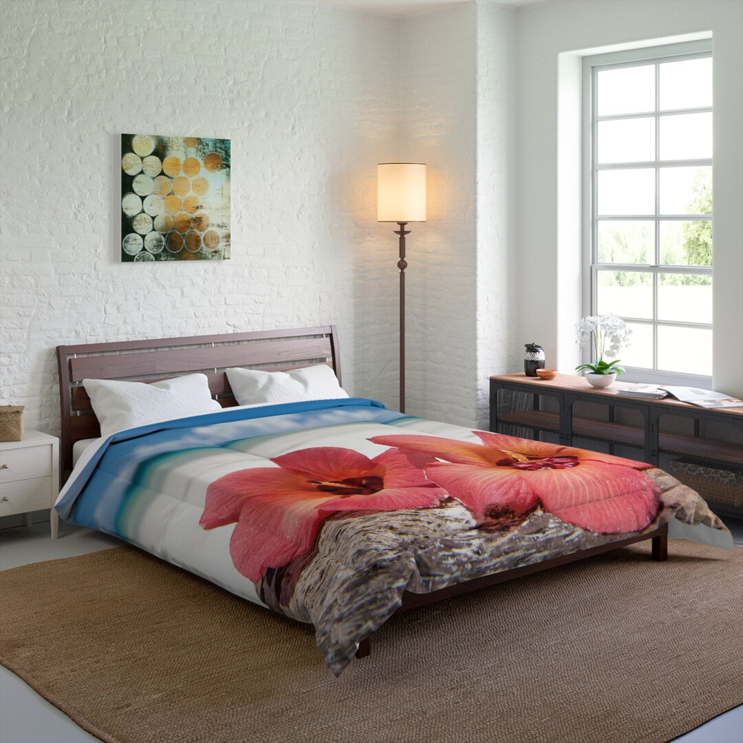 Hibiscus Beach Comforter. Beach Comforter. Beach Bed Spread. Beach House Decor. Hibiscus Bed
