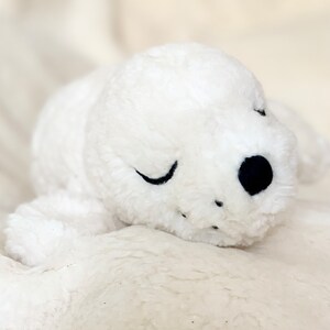 Seal cuddly toy music box image 10