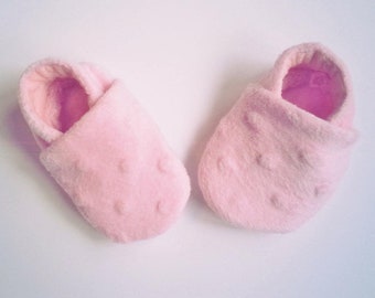Pink Fleece Baby Booties: Soft Sole Newborn Slippers