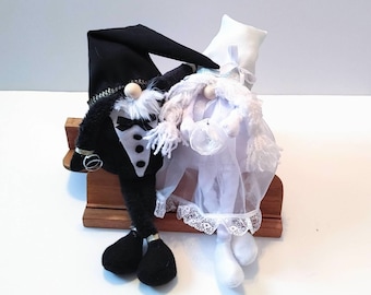 Wedding Gnome Couple: Handmade Bride and Groom Decor