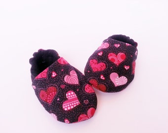 Baby Valentines Booties, Valentine's Day Baby Booties, Crib shoes, Baby Love, Red Heart Booties, Unisex shoes, Gender Neutral Heart Shoes