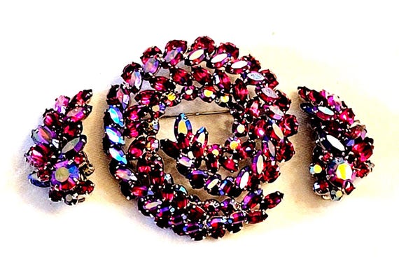 Signed SHERMAN Pink Fuchsia Raspberry Crystal Bro… - image 11