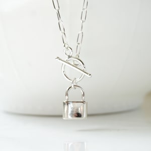 925 Sterling Silver Padlock Paperclip Toggle Necklace, Padlock Paperclip Toggle Necklace, Paper Clip Chain Medallion Necklace, On Trend