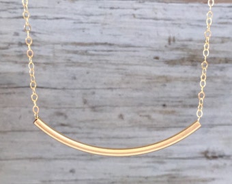 Bar Chain Curved Bar Chain in Matte Gold