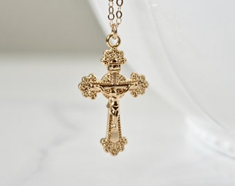 Jesus Cross in Gold Vermeil 37mmx21mm size Chcz-40129 Christ Cross Charm