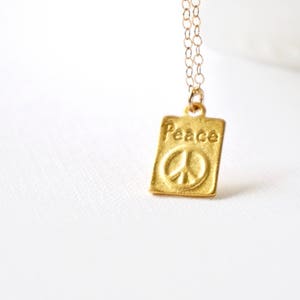 Gold Peace Tag Charm Necklace, Peace Love Necklace, Gold Bohemian Jewelry, Hippie Jewelry, Peace Sign Necklace, Modern Everyday Necklace
