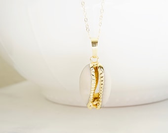 Real Natural 24k Gold Dipped Cowrie Shell Pendant Necklace, Natural gold dipped shell pendant, Gold Cowrie shell, Summer Necklace, Vacation