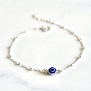 Pulsera de ojo malvado azul con cuentas de plata esterlina, pulsera de protección contra el mal de ojo, pulsera contra el mal de ojo, pulsera apilable, ideas para regalos, joyería boho