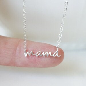 Collier maman, collier maman en argent sterling, collier maman en or, nouvelle maman, cadeau pour maman, j'aime maman, baby shower, script maman